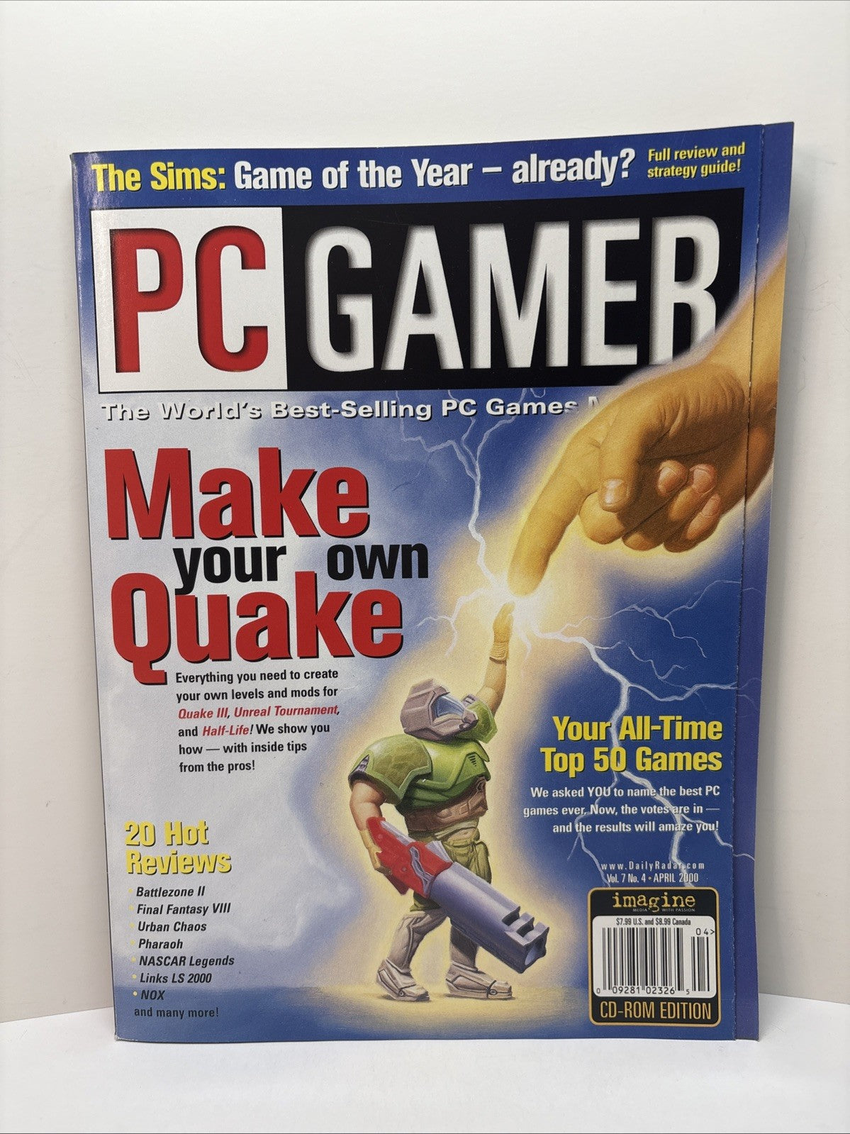 PC GAMER Magazine Vol. 7 No. 4 April 2000 - Make Your Own Quake