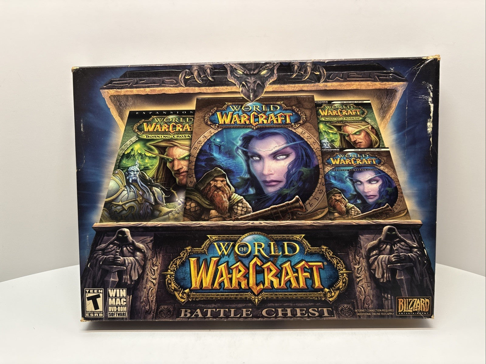 World Of WarCraft Battle Chest (2010) PC DVD ROM - Damaged Box See Pictures