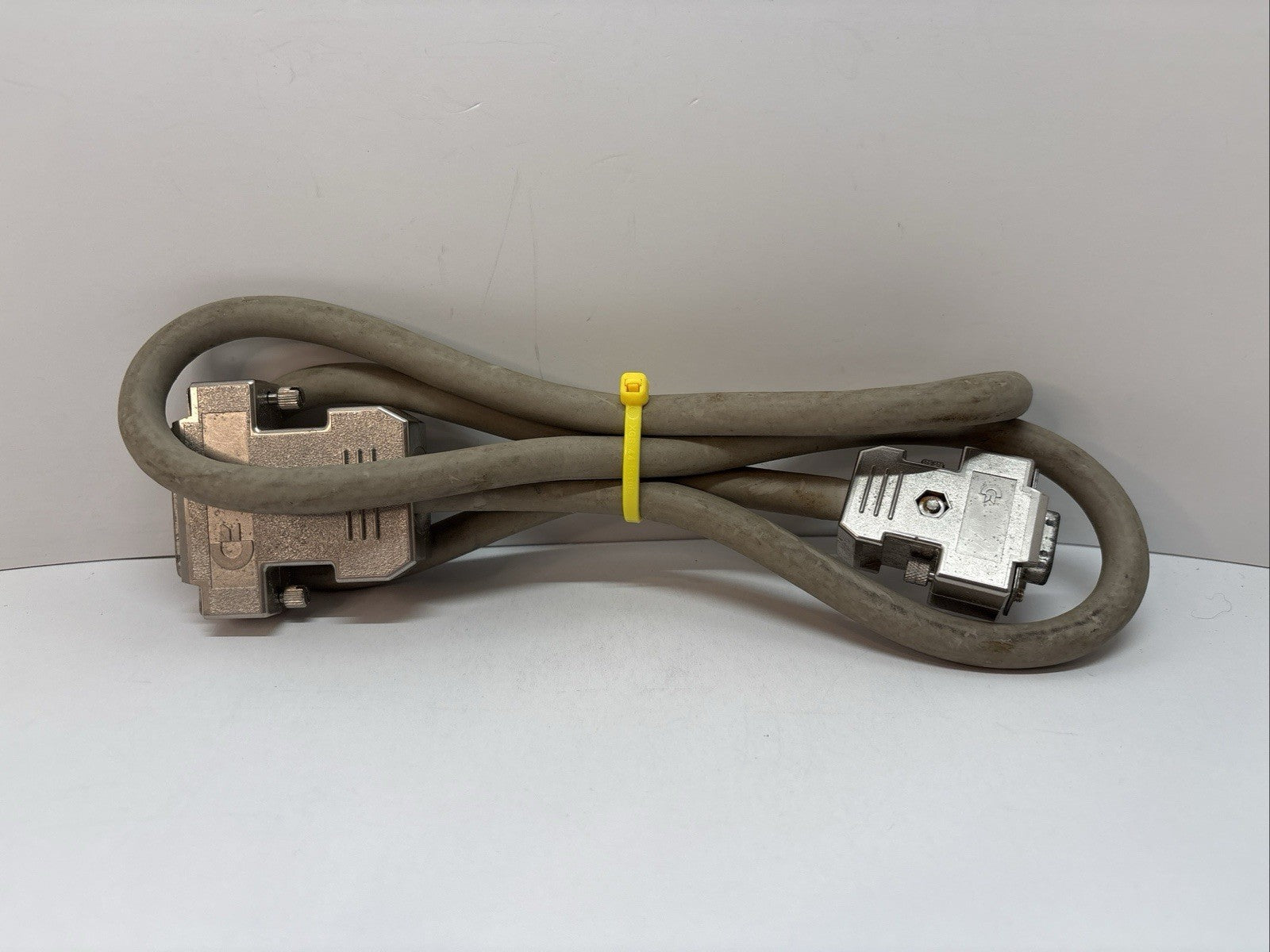 Commodore Amiga Video Cable DB9 Female to DB23 Female UNTESTED
