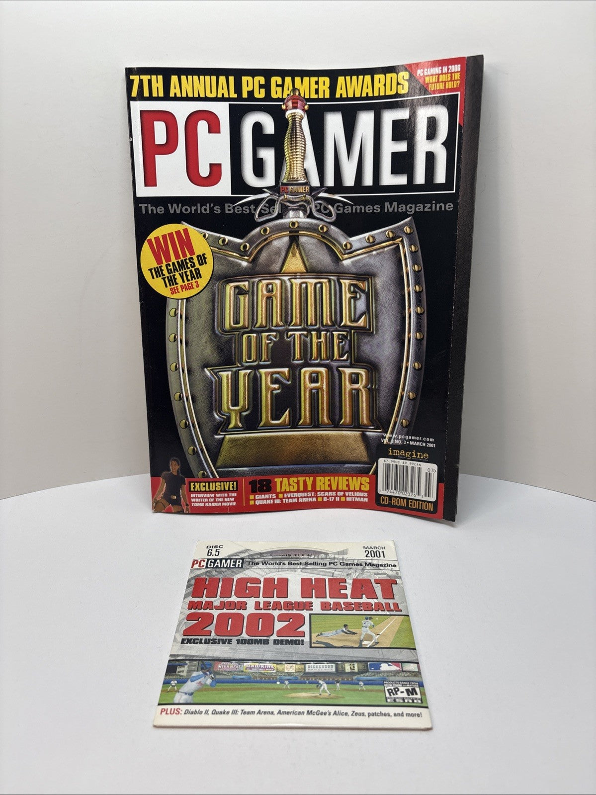 PC Gamer Magazine March 2001 Vol 8 #3 Game of Year With Demo Disc