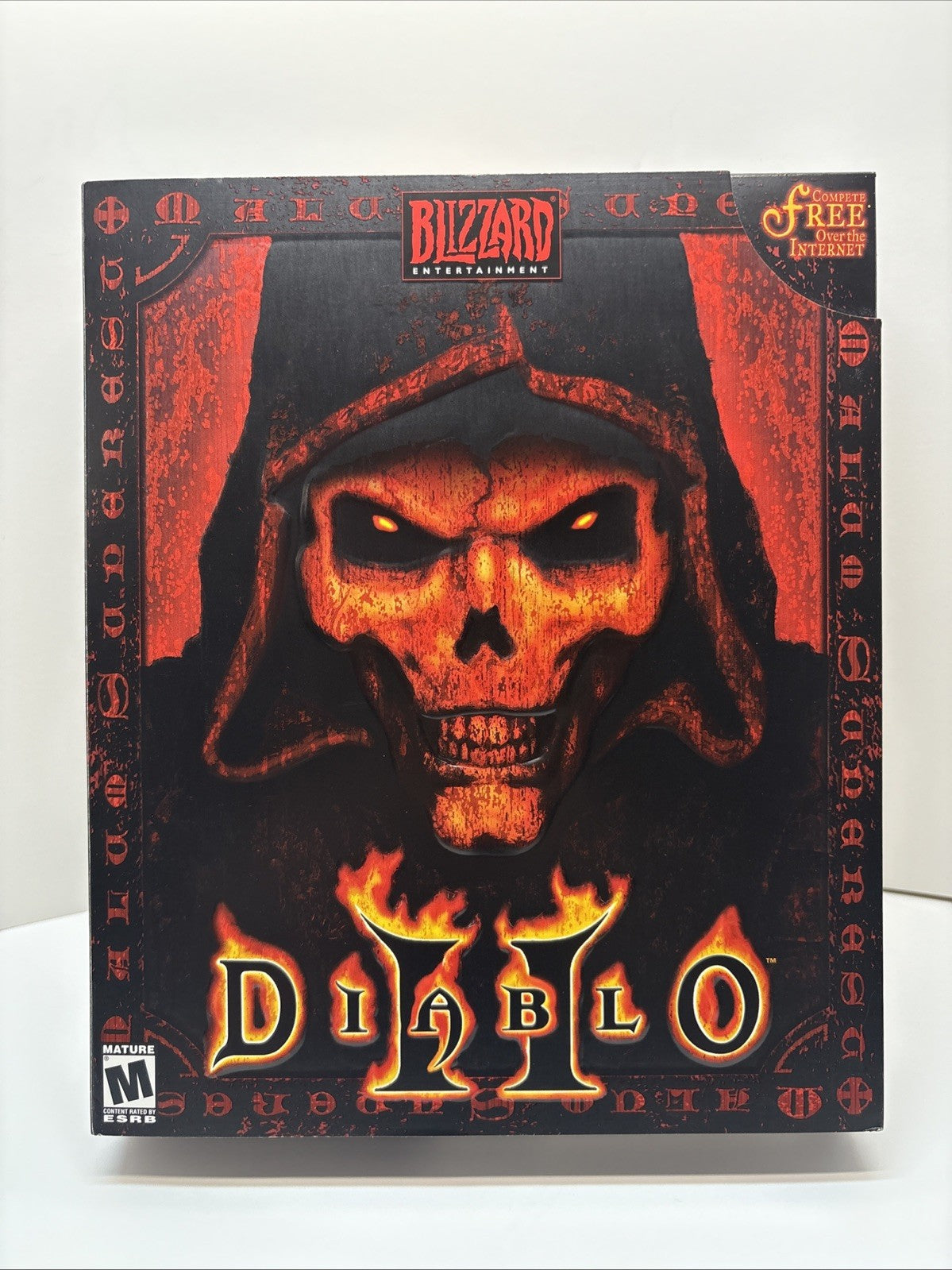 Diablo 2 II (PC, 2000) Big Box - Complete With All Inserts  - Like New Condition