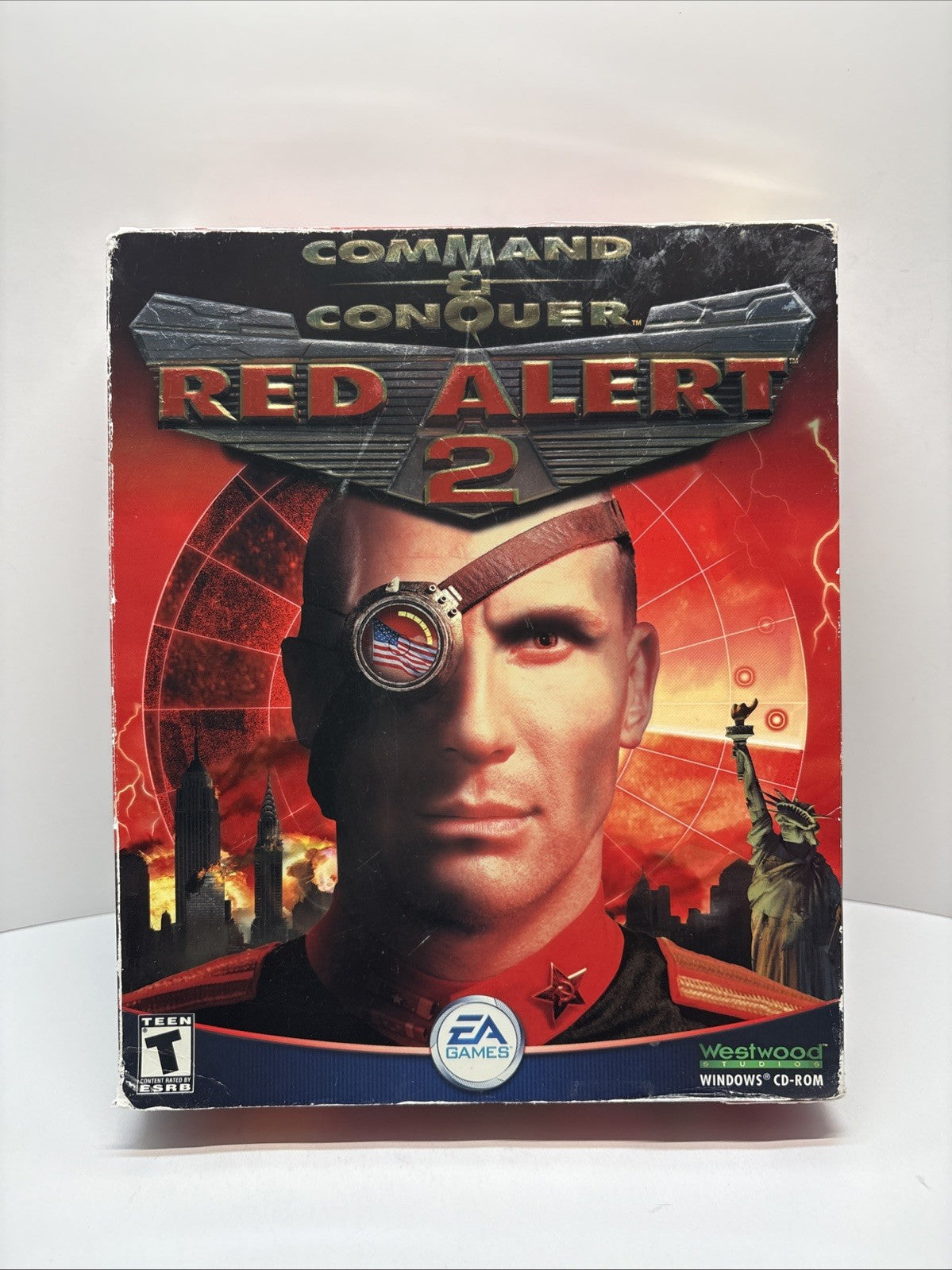 Command & Conquer Red Alert 2 - Big Box - Damaged Box - Complete - See Pictures