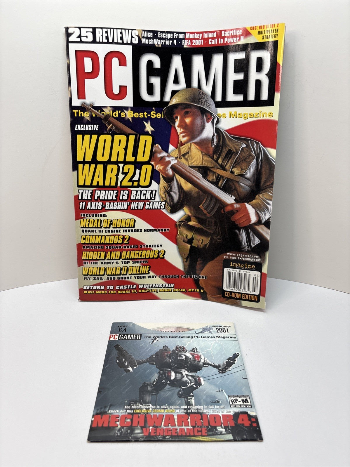 PC Gamer Magazine February 2001 Vol 8 #2 World War 2.0 With Demo Disc