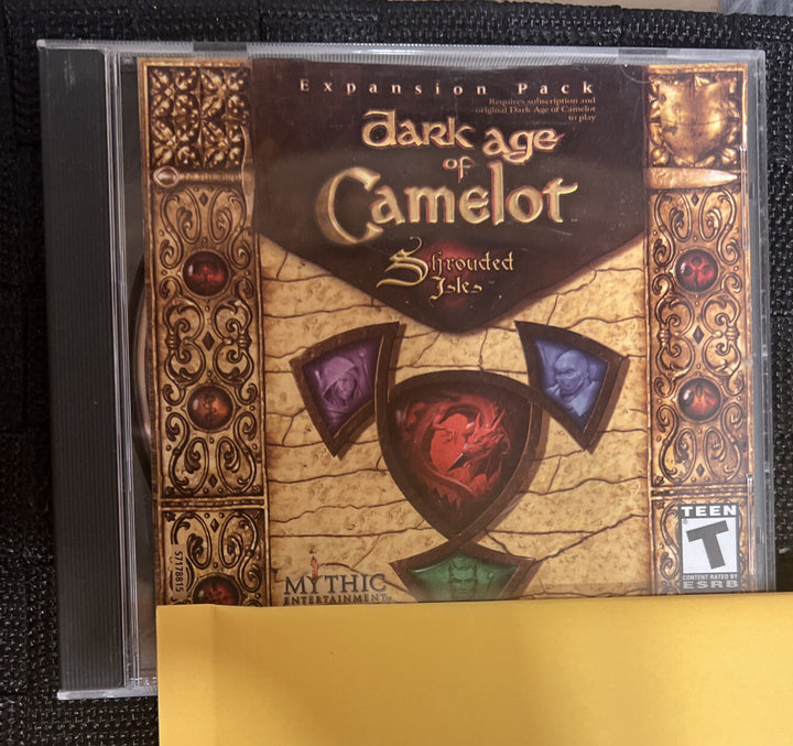 Dark Age Of Camelot shrouded Isles - PC - Disc And Jewel Case.