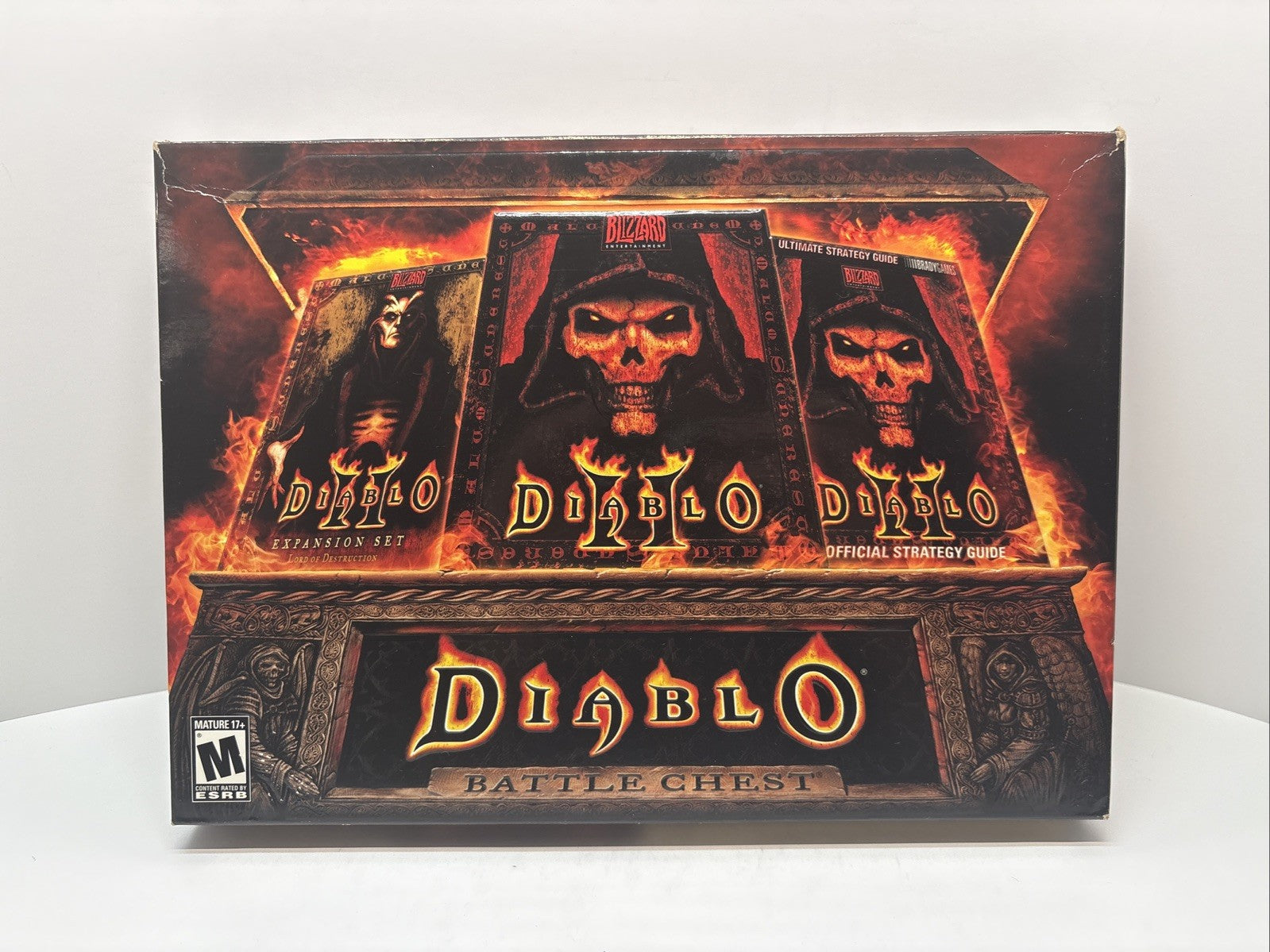 Diablo 2 II Battle Chest - 2001 PC Game Strategy Guide & Expansion Pack