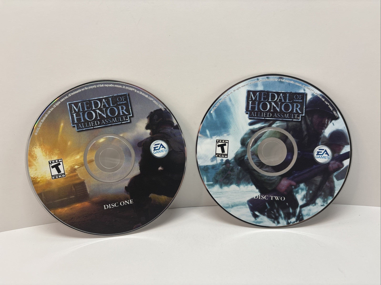 Medal of Honor: Allied Assault (Windows PC, 2002) Discs Only (2)