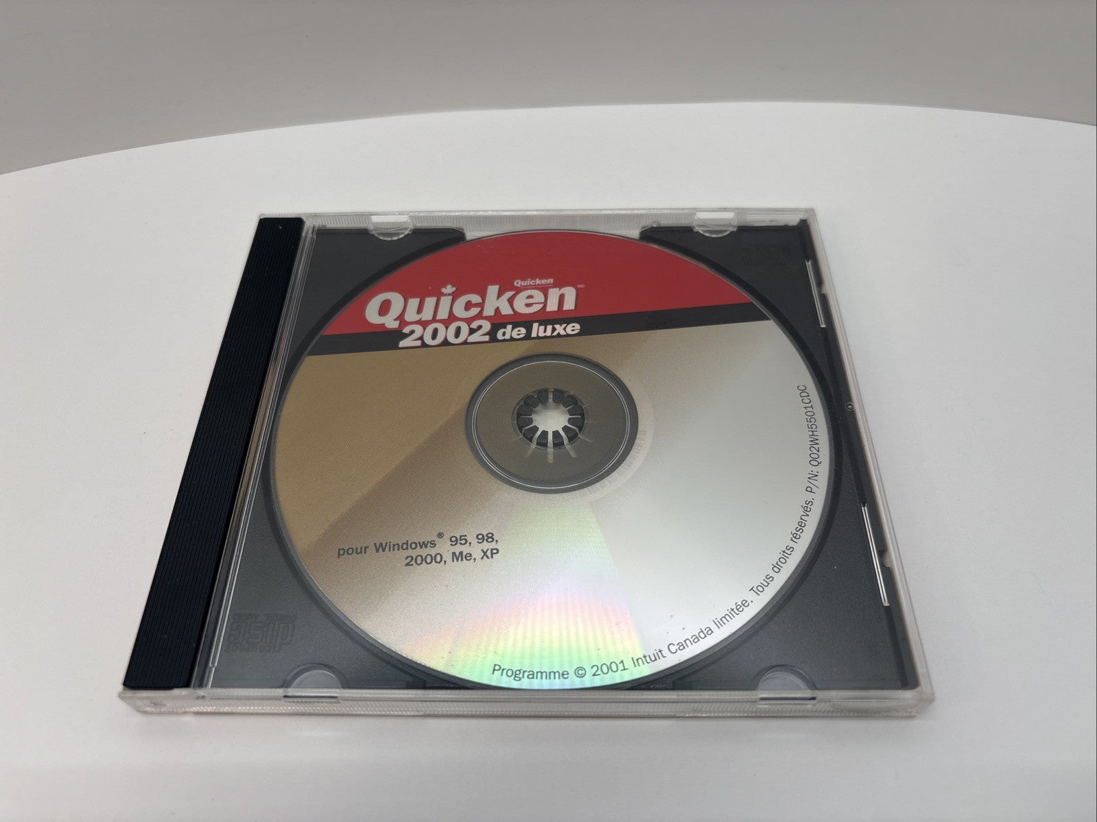Intuit Quicken 2002 Deluxe CD For Windows 95/98/00/Me/XP - French Français