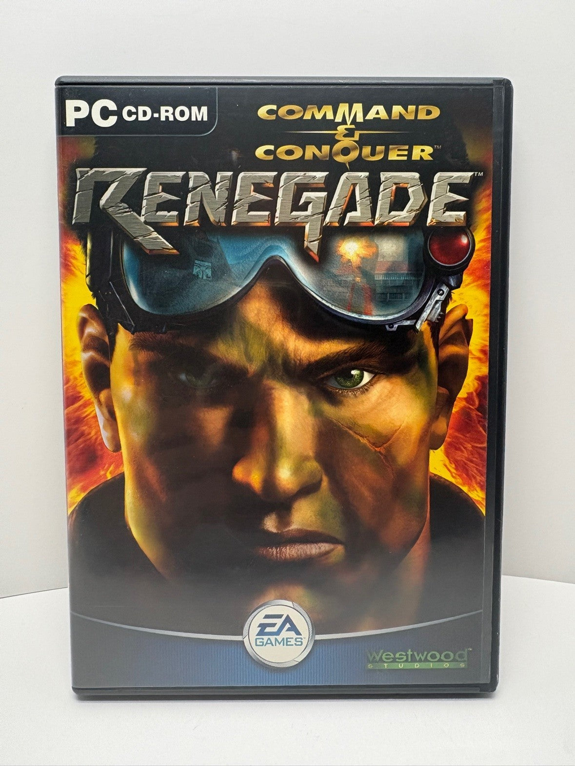 Command and Conquer Renegade PC CD-ROM FR Edition DVD Case Westwood 2002