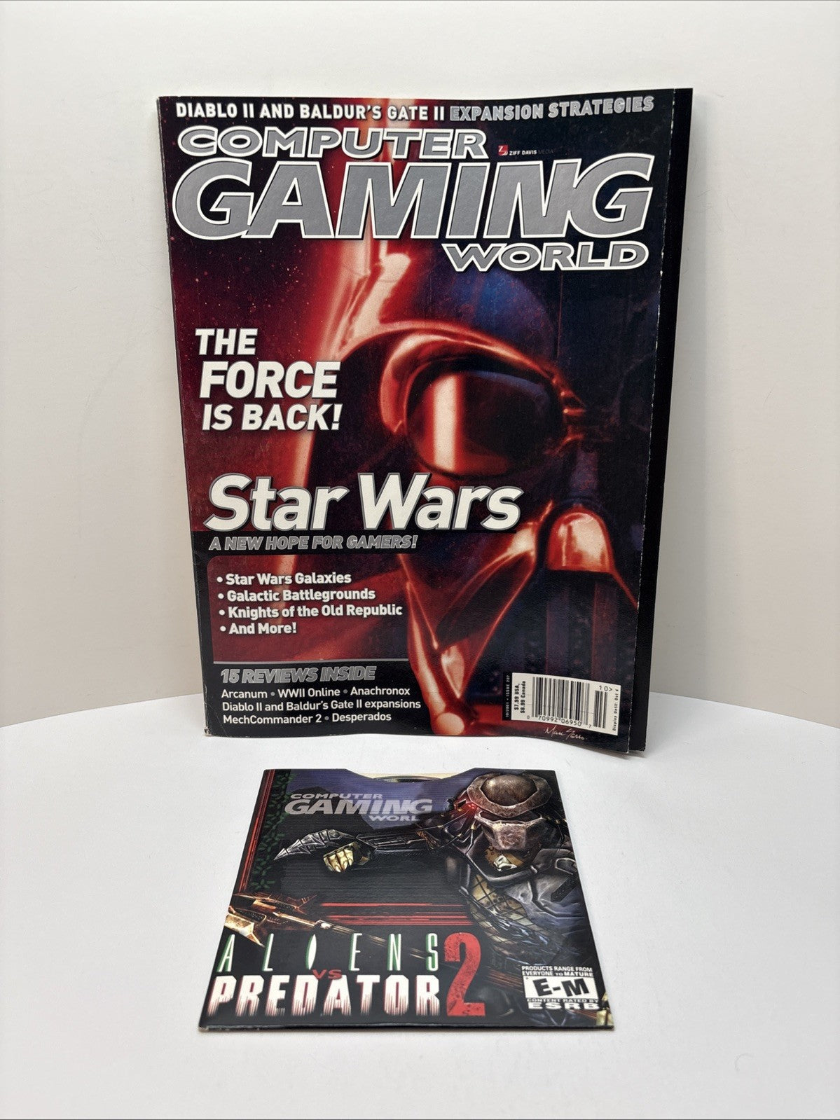 Computer Gaming World Oct 2001 #207 Star Wars Aliens VS Predator 2 -With Demo CD